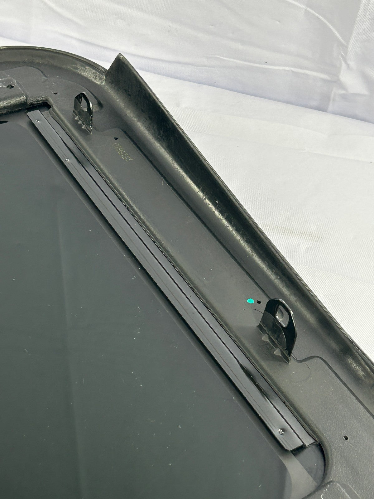 2006-2013 Land Rover Range Rover Sport L320 FRONT SUNROOF GLASS OEM LR044746
