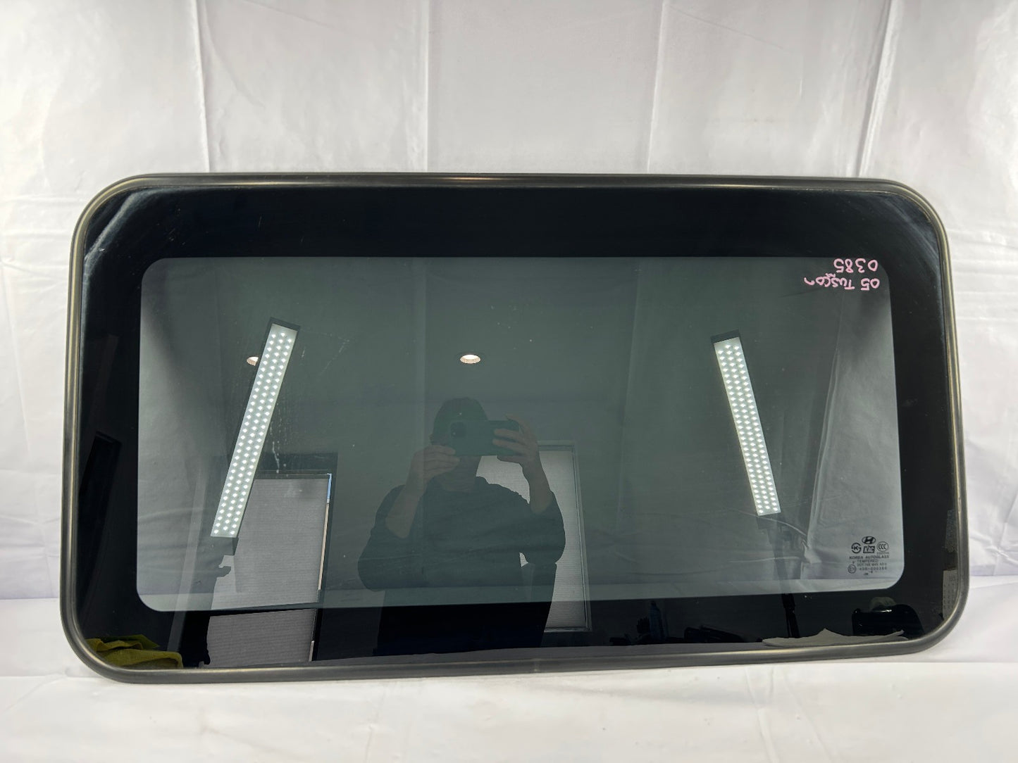 2005-2009 Hyundai Tucson Sunroof Roof Glass Window OEM 816102E000