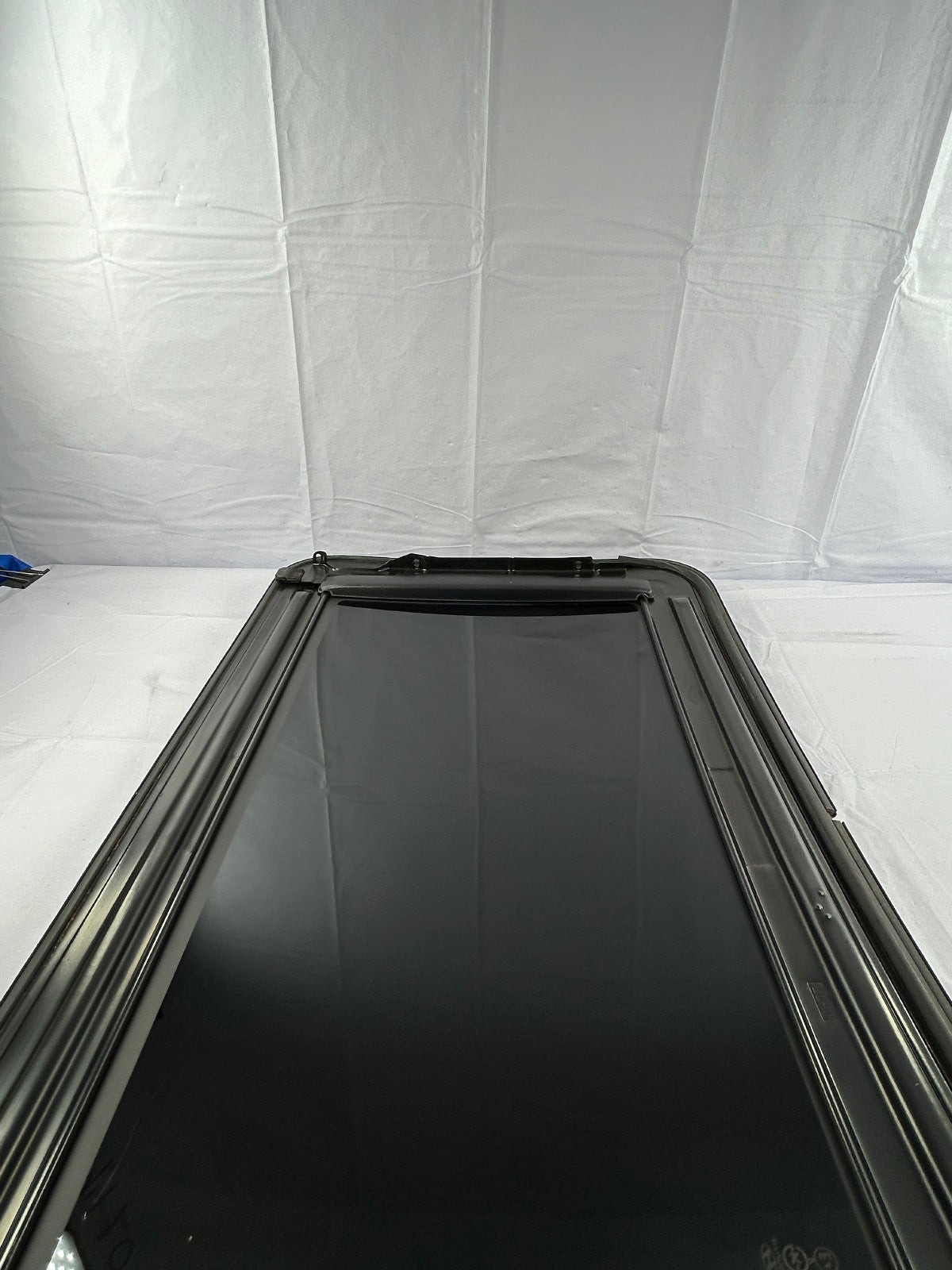 2003-2008 Hyundai Tiburon Sunroof Glass Factory OEM 81610-2C000