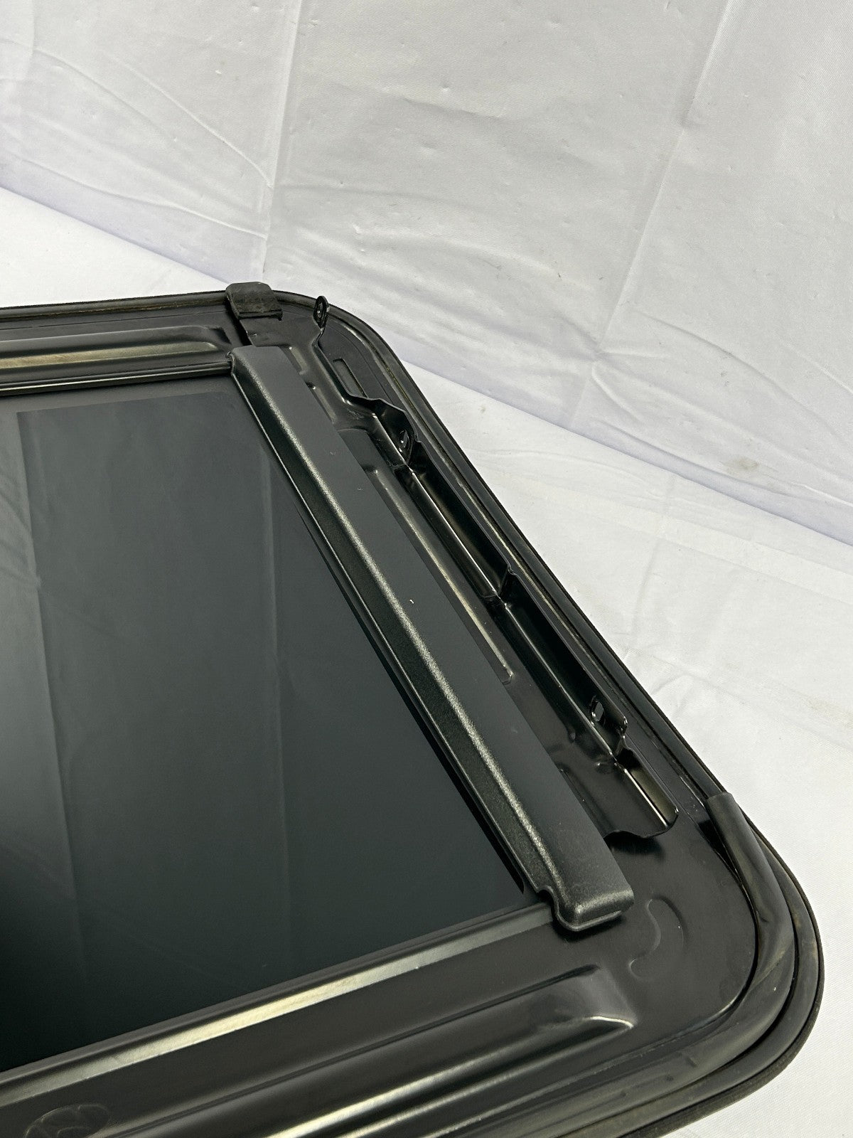 2003-2008 Hyundai Tiburon Sunroof Glass Factory OEM 81610-2C000
