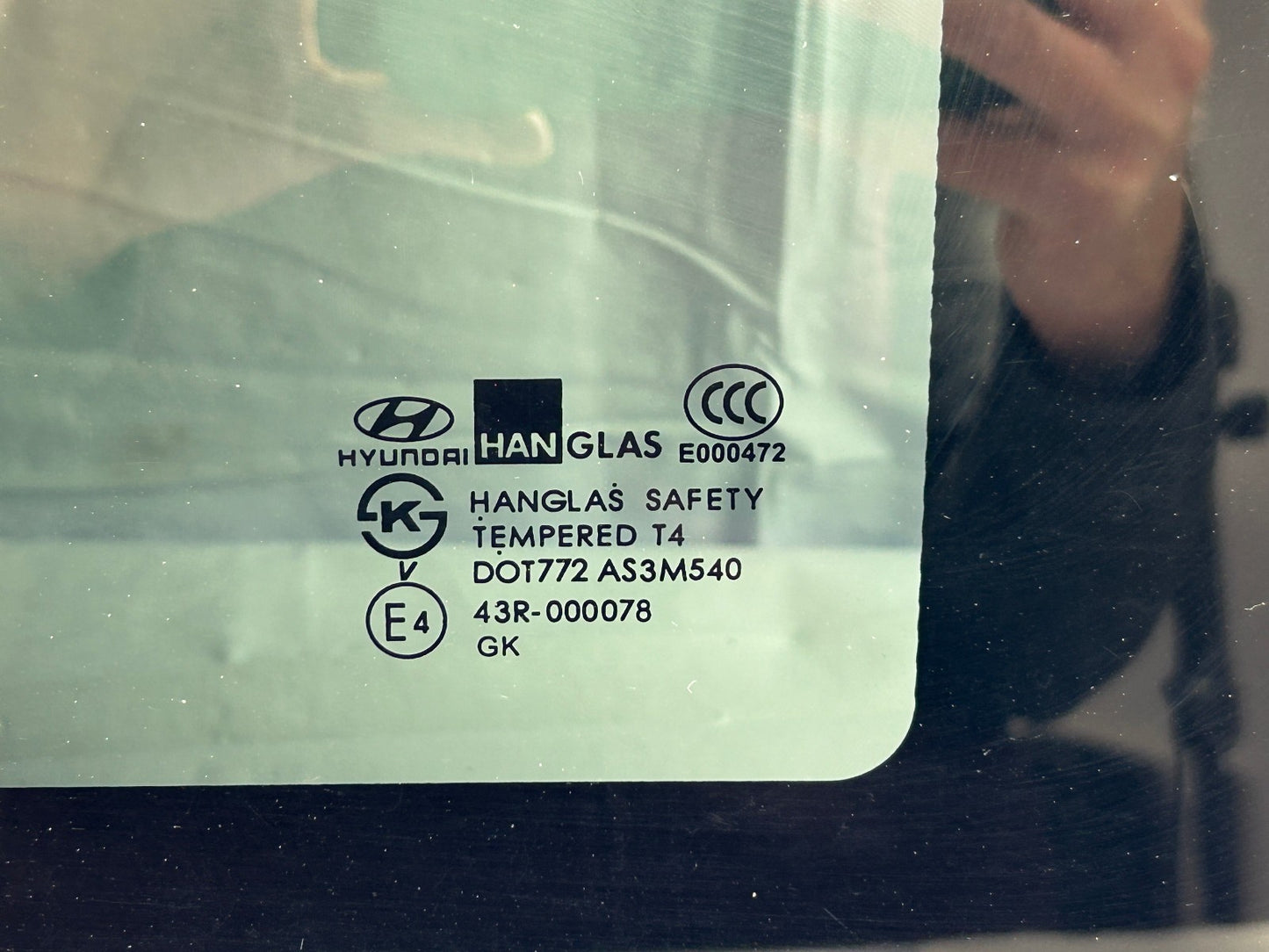 2003-2008 Hyundai Tiburon Sunroof Glass Factory OEM 81610-2C000