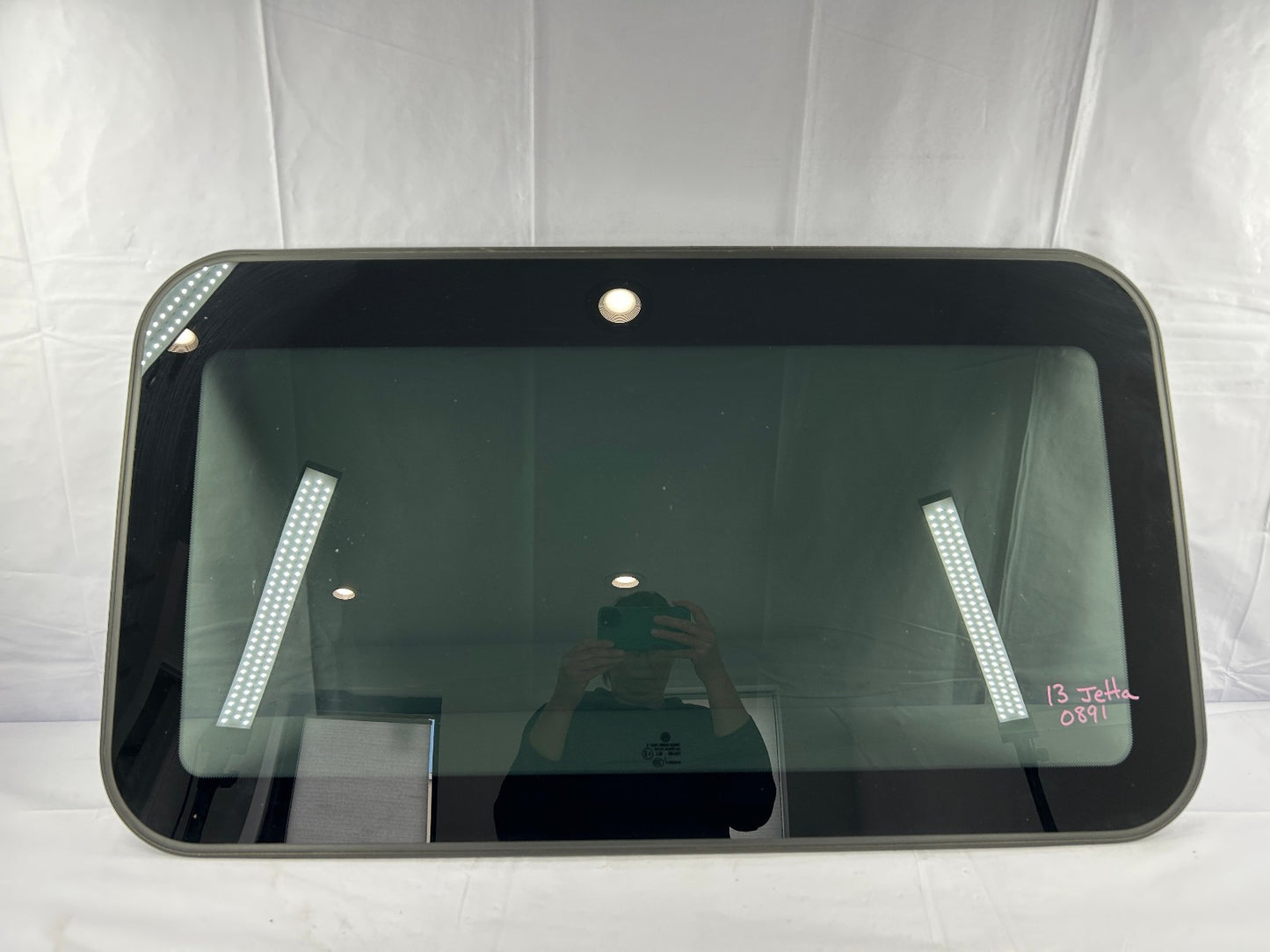 2011-2018 Volkswagen Jetta Roof Sunroof Window Glass 5C6877071A OEM