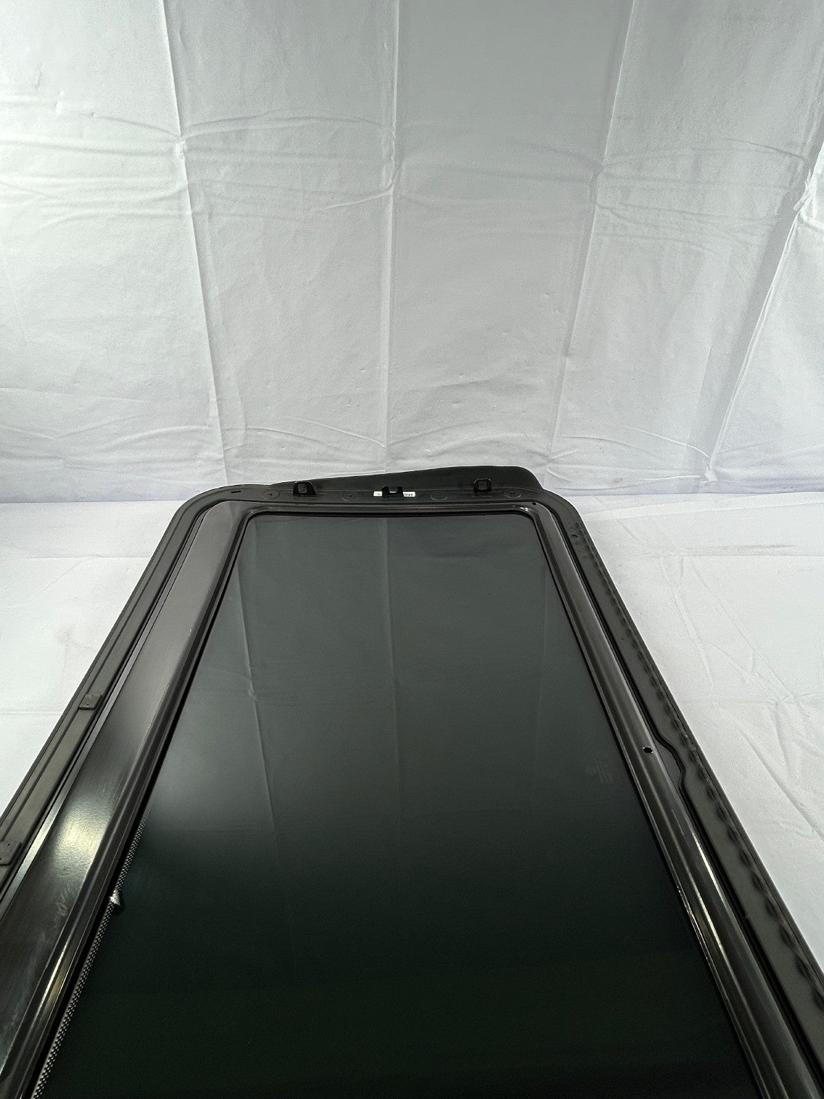 2011-2018 Volkswagen Jetta Roof Sunroof Window Glass 5C6877071A OEM