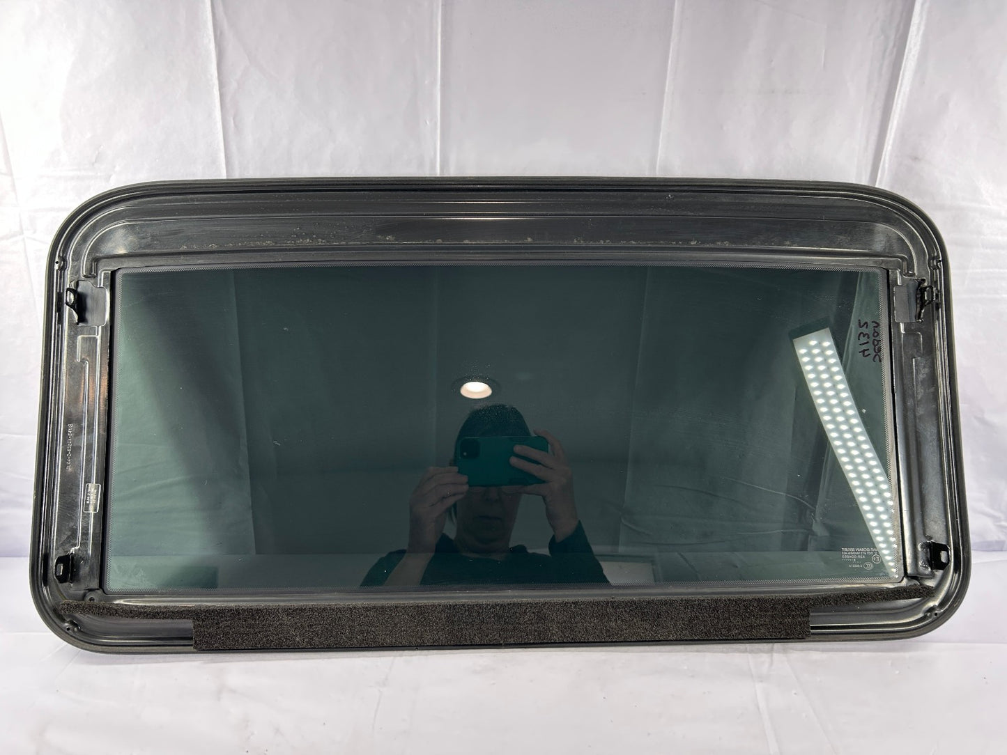 2005-2009 Subaru Legacy SEDAN Sunroof Moon Roof Glass Panel OEM 65430AG02A
