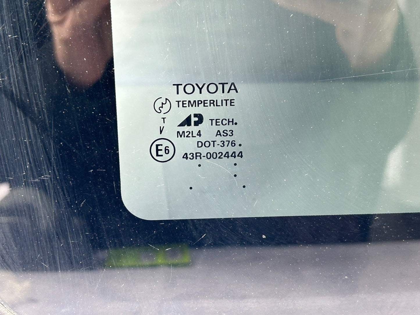 2000-2004 Toyota Avalon Sun Roof Sunroof Window Glass Factory OEM