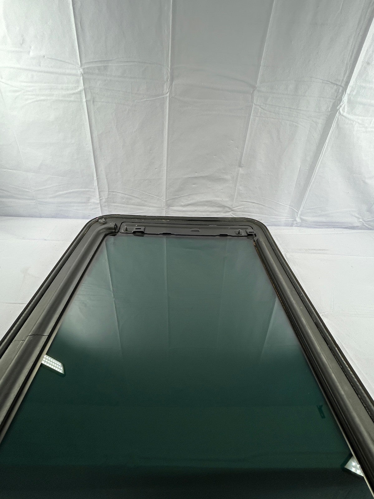1996-2002 Toyota 4Runner Sunroof Glass Factory OEM 6320135040