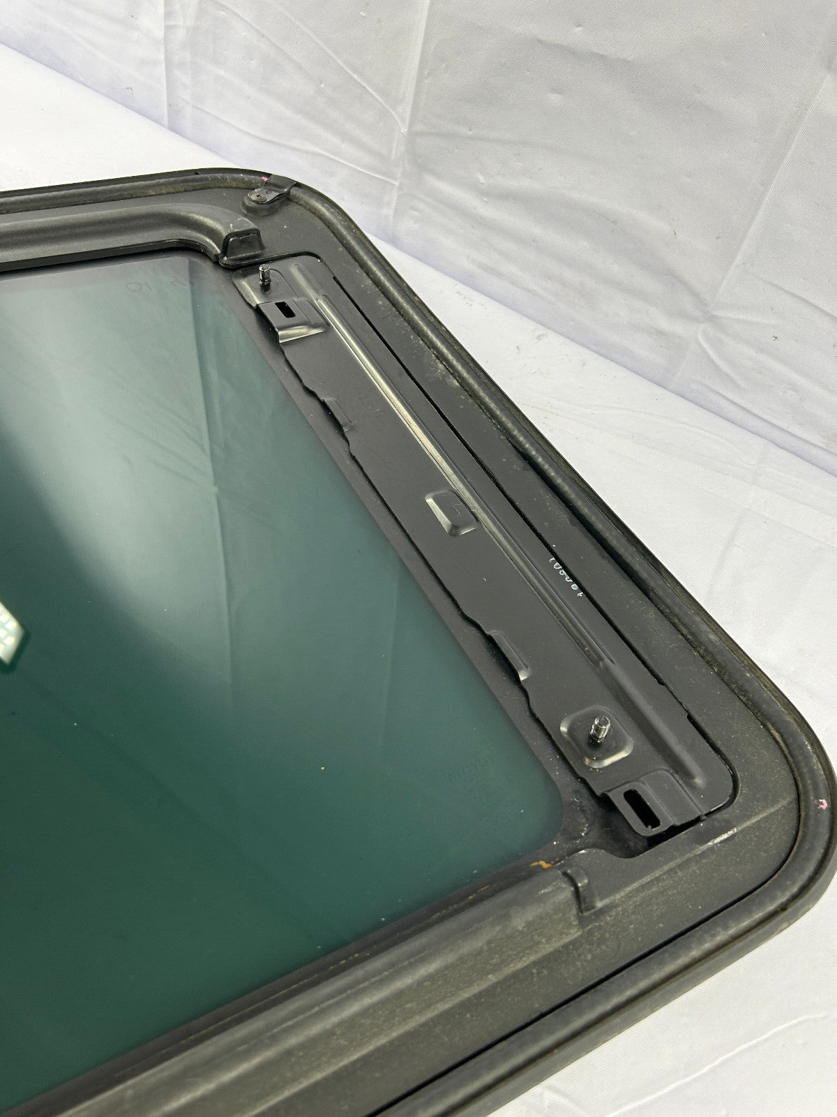 1996-2002 Toyota 4Runner Sunroof Glass Factory OEM 6320135040