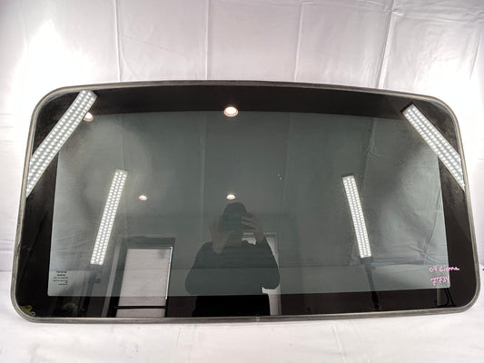2004-2010 Toyota SIENNA Sunroof Moonroof Glass, Glass Only 63201AE010
