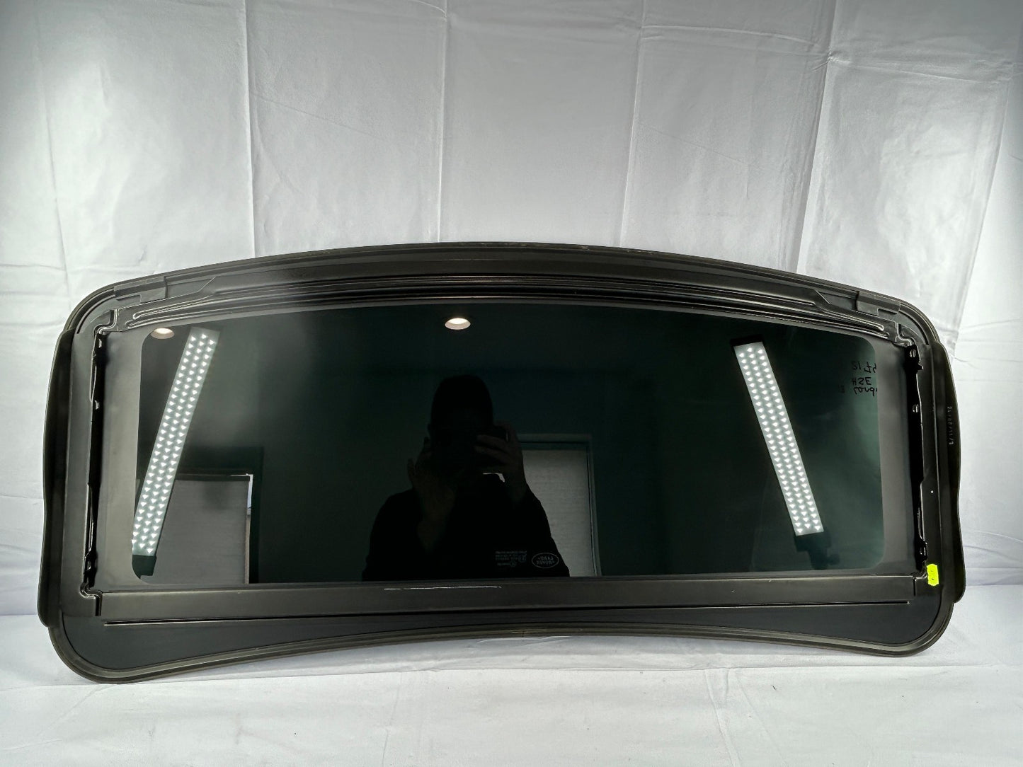 2010-2016 Land Rover LR4 Front Sunroof Sun Moon Roof Glass Panel LR044767 OEM