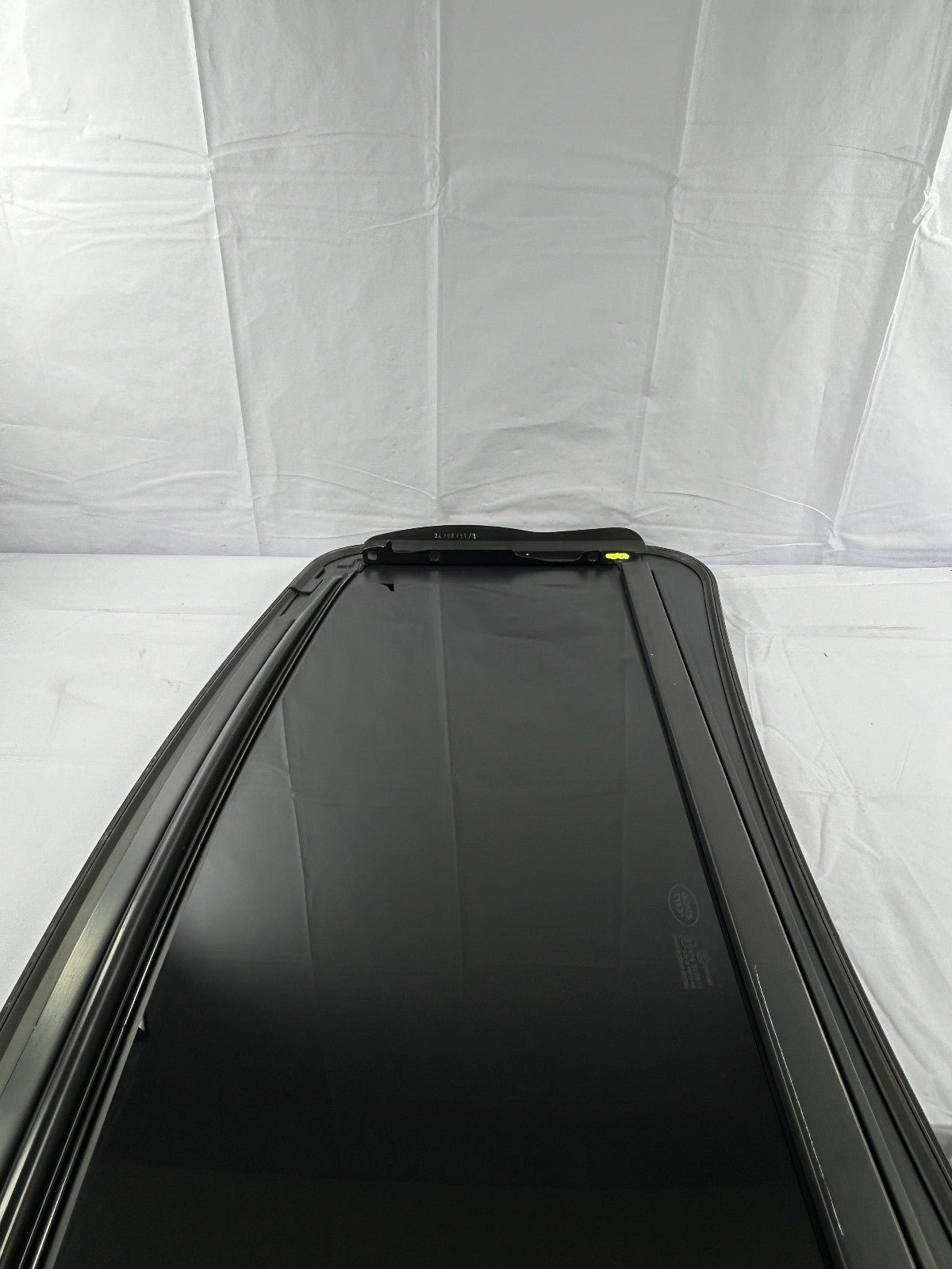 2010-2016 Land Rover LR4 Front Sunroof Sun Moon Roof Glass Panel LR044767 OEM