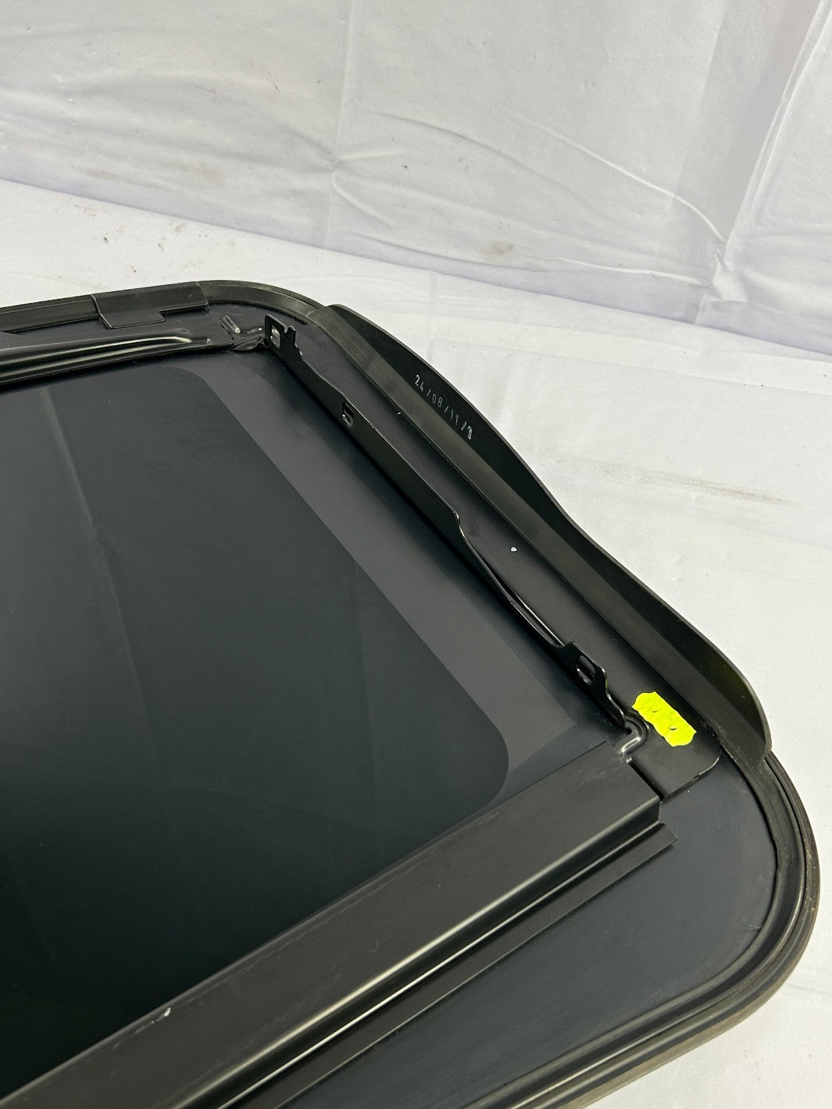 2010-2016 Land Rover LR4 Front Sunroof Sun Moon Roof Glass Panel LR044767 OEM