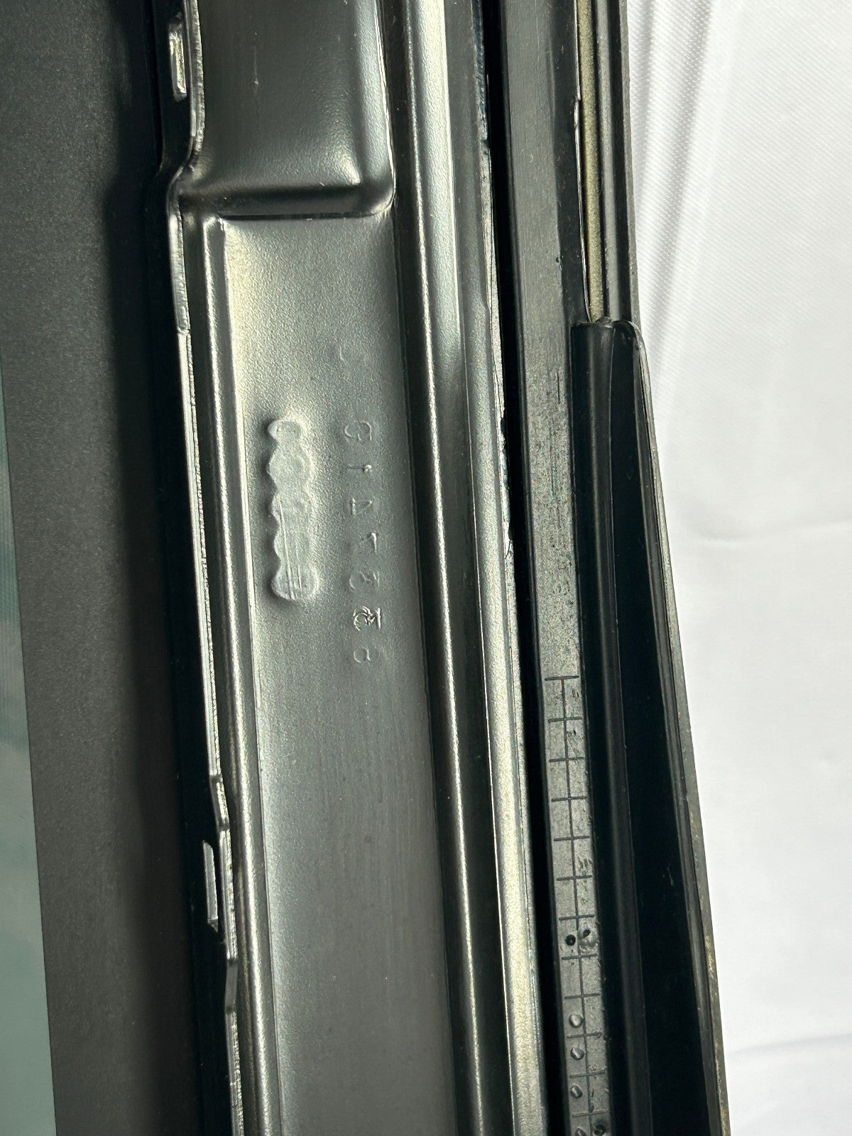 2004-2010 Infiniti QX56 Sunroof Moon Roof Window Glass OEM 912107S010