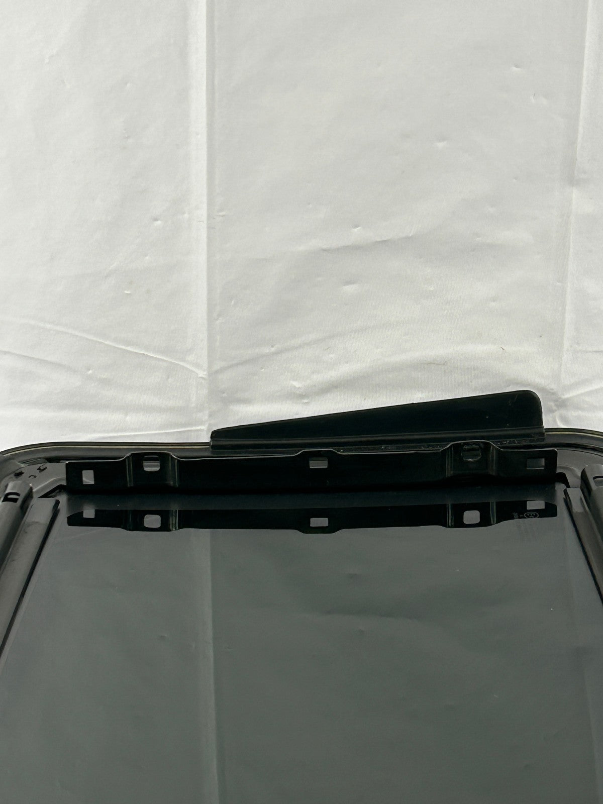 2004-2010 Infiniti QX56 Sunroof Moon Roof Window Glass OEM 912107S010