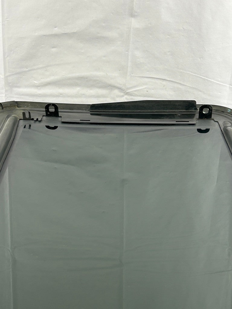 2004-2007 Toyota SOLARA Sunroof Glass Power Moonroof Glass Factory OEM