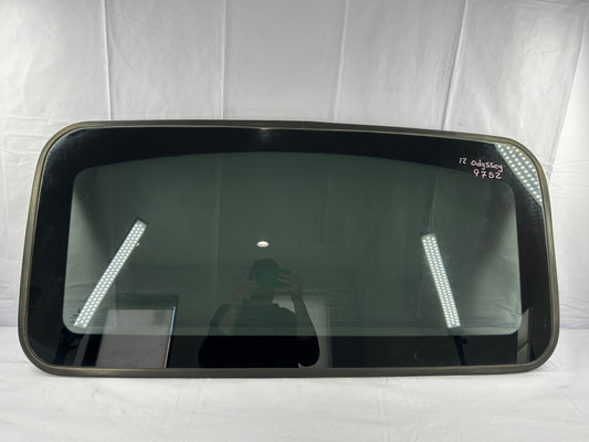2005-2010 Honda Odyssey Sun Roof Sunroof Window Glass OEM