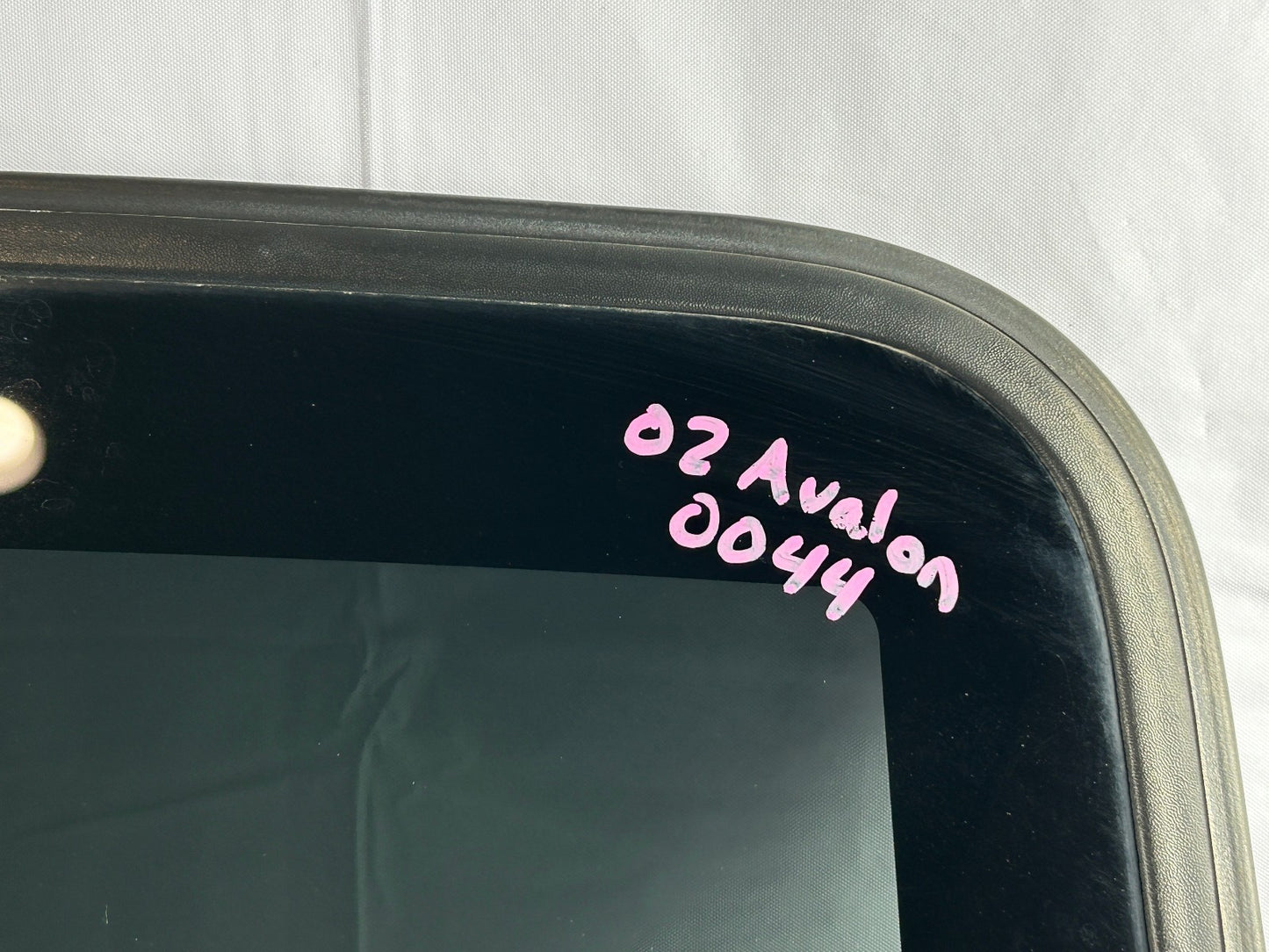 2000-2004 Toyota Avalon Sun Roof Sunroof Window Glass Factory OEM 63201-AC010