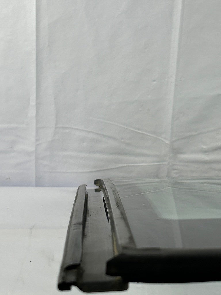 2005-2009 Subaru Legacy Outback Rear Sunroof Moonroof Glass 65430AG01B