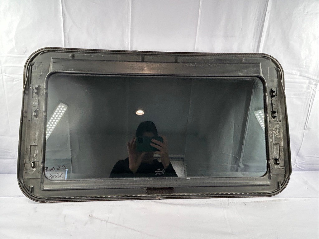 1999 -2006 Volkswagen Golf Sunroof Sun Moon Roof Glass OEM
