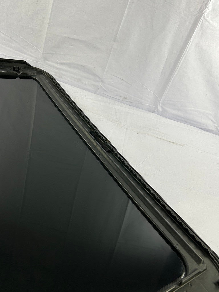 1999 -2006 Volkswagen Golf Sunroof Sun Moon Roof Glass OEM