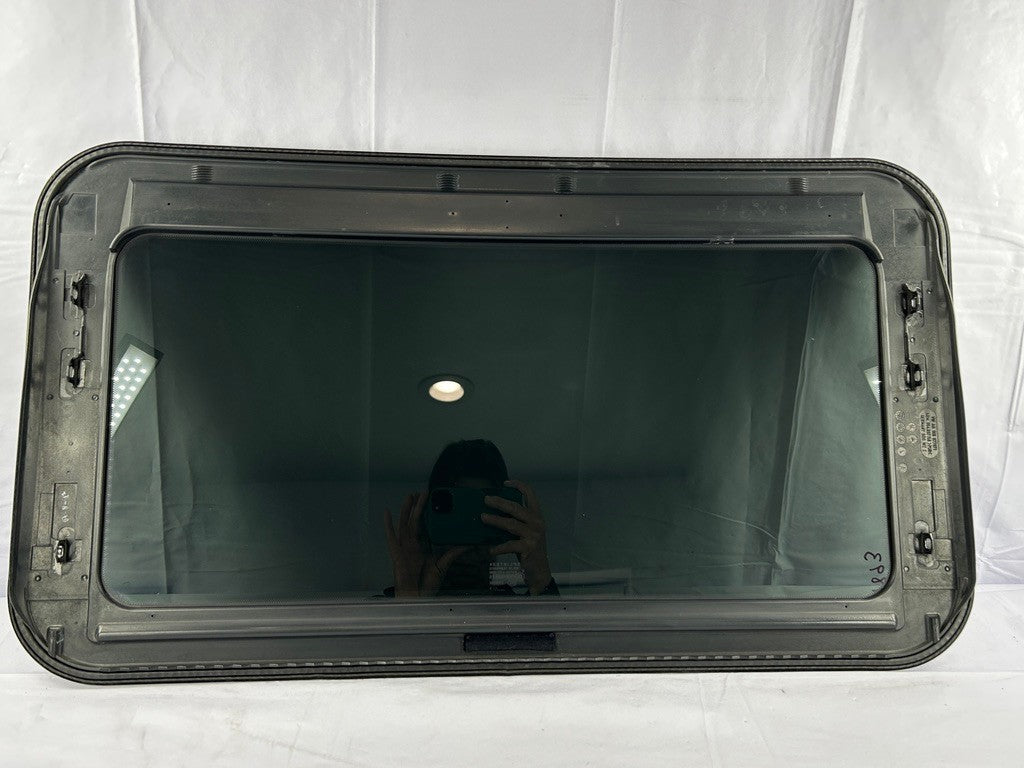 2006-2010 Volkswagen VW Rabbit Sunroof Factory OEM 1K6877071