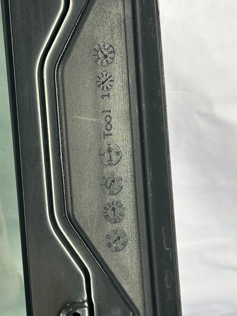 2014-2018 Kia Forte Sunroof Moonroof Window Glass OEM 81610-1R000