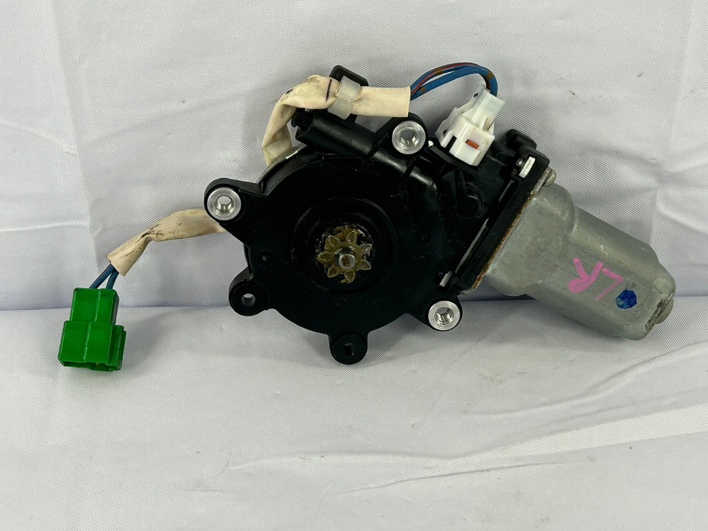 2005-2009 Subaru Outback Left Rear Window Motor OEM 62188AG01A