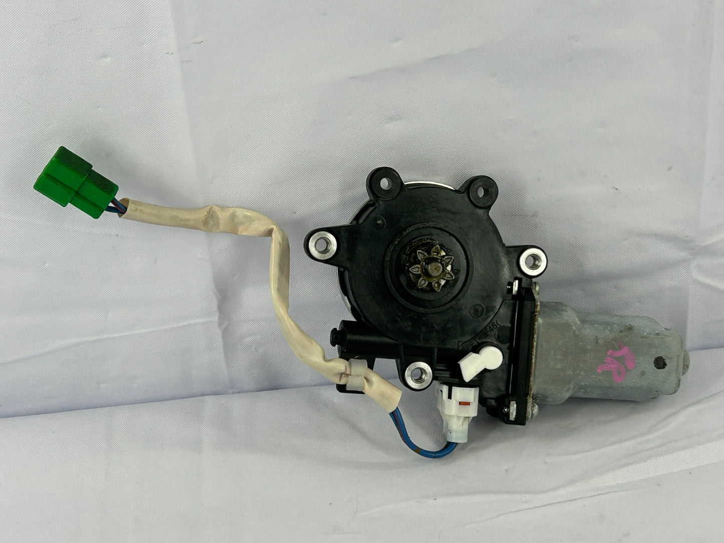 2005-2009 Subaru Outback Rear Right Window Motor OEM