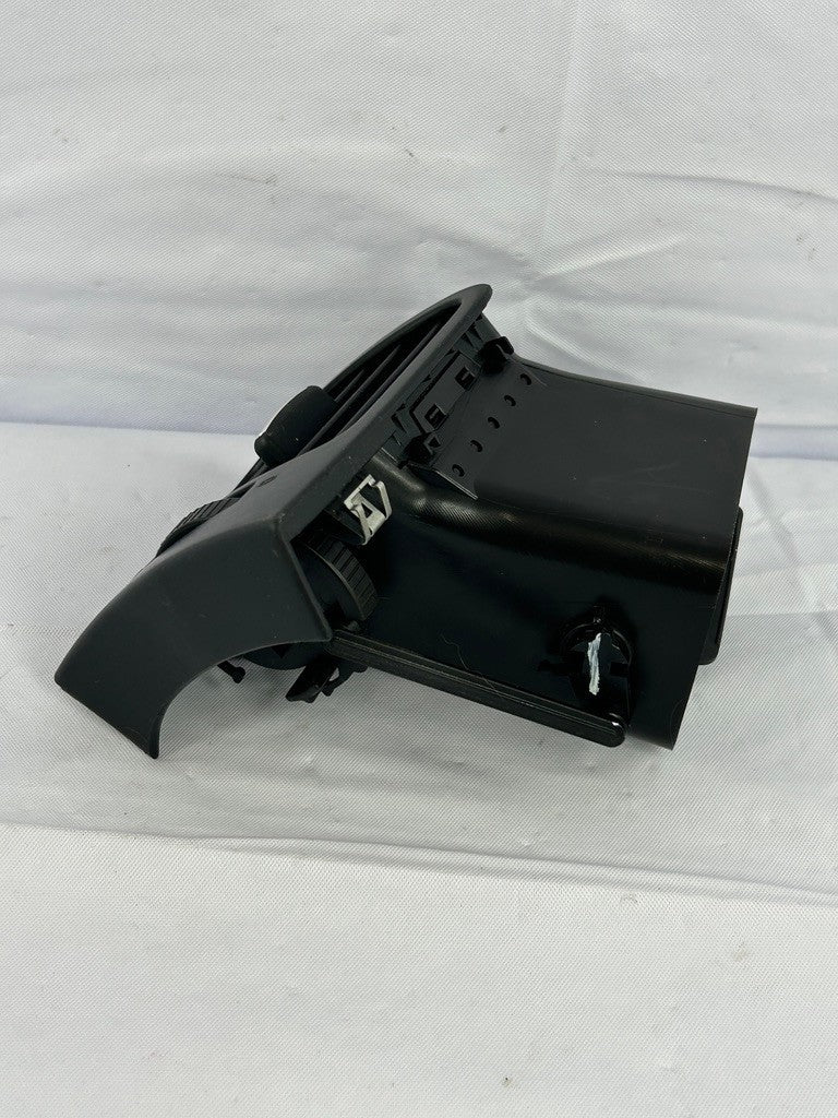 2008-2009 Subaru Outback Right Dashboard Air Vent 66110AG00C OEM