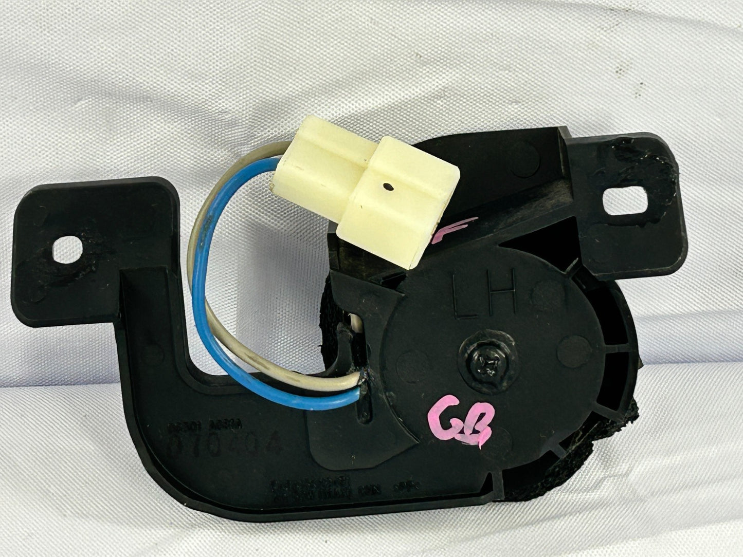 2005-2009 Subaru Outback Left Tweeter Speaker LH 86301AG81A OEM