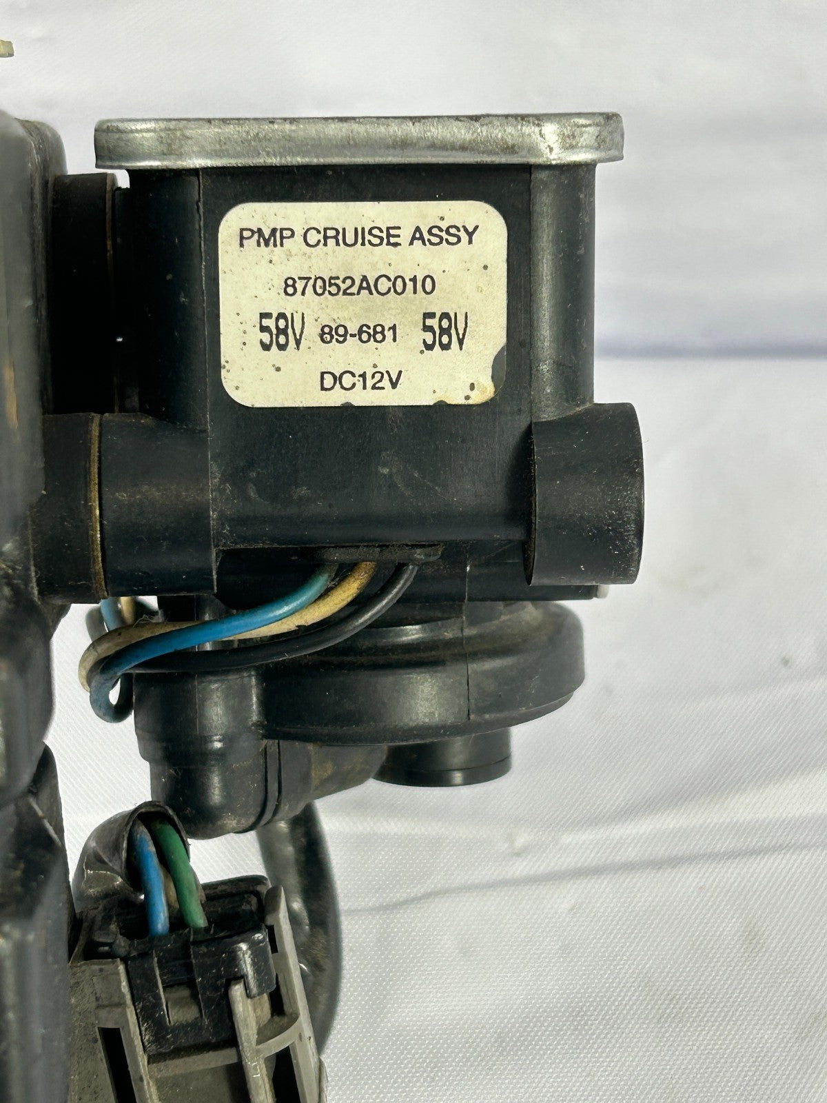 1995-1997 Subaru Legacy Cruise Control Pump Unit 87052AC010 OEM