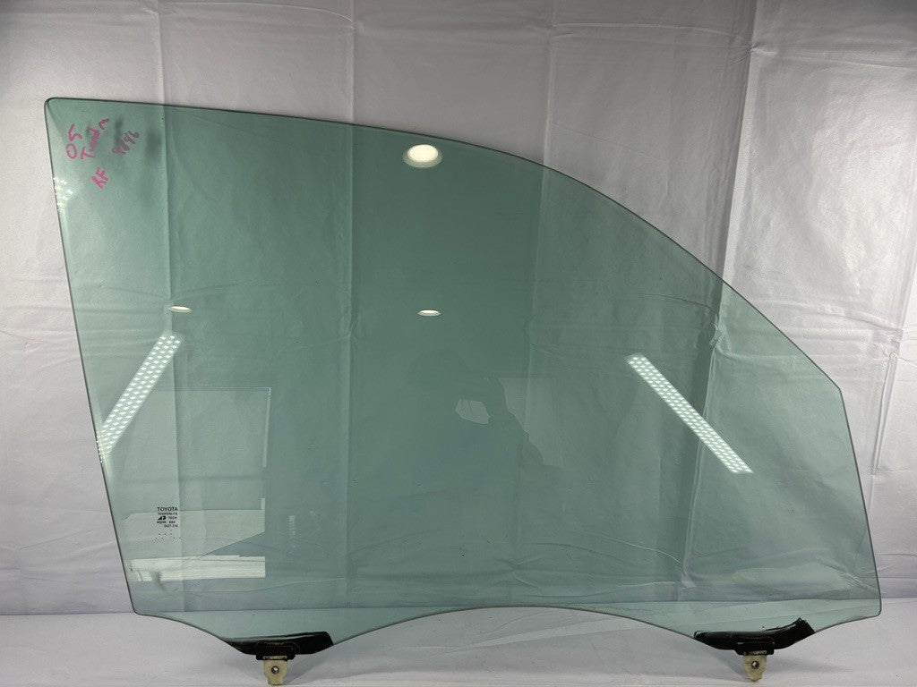 2000-2006 Toyota Tundra Right Front Window Door Glass OEM FD21323GTY