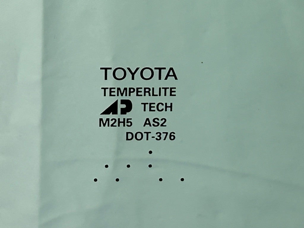 2000-2006 Toyota Tundra Right Front Window Door Glass OEM FD21323GTY