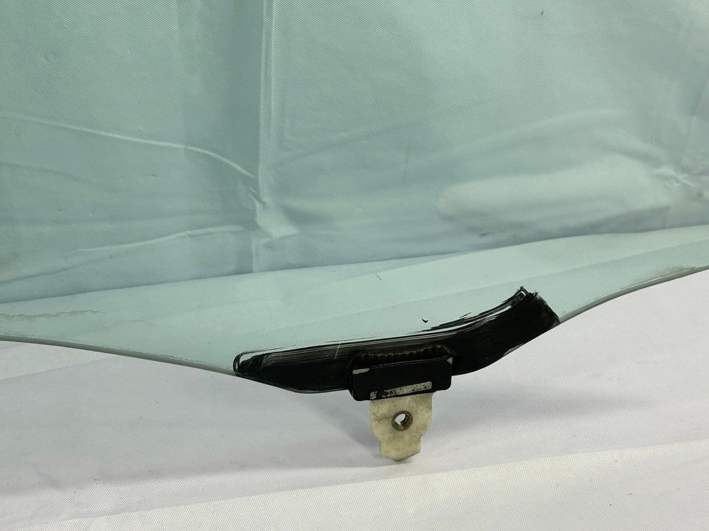 2000-2006 Toyota Tundra Right Front Window Door Glass OEM FD21323GTY