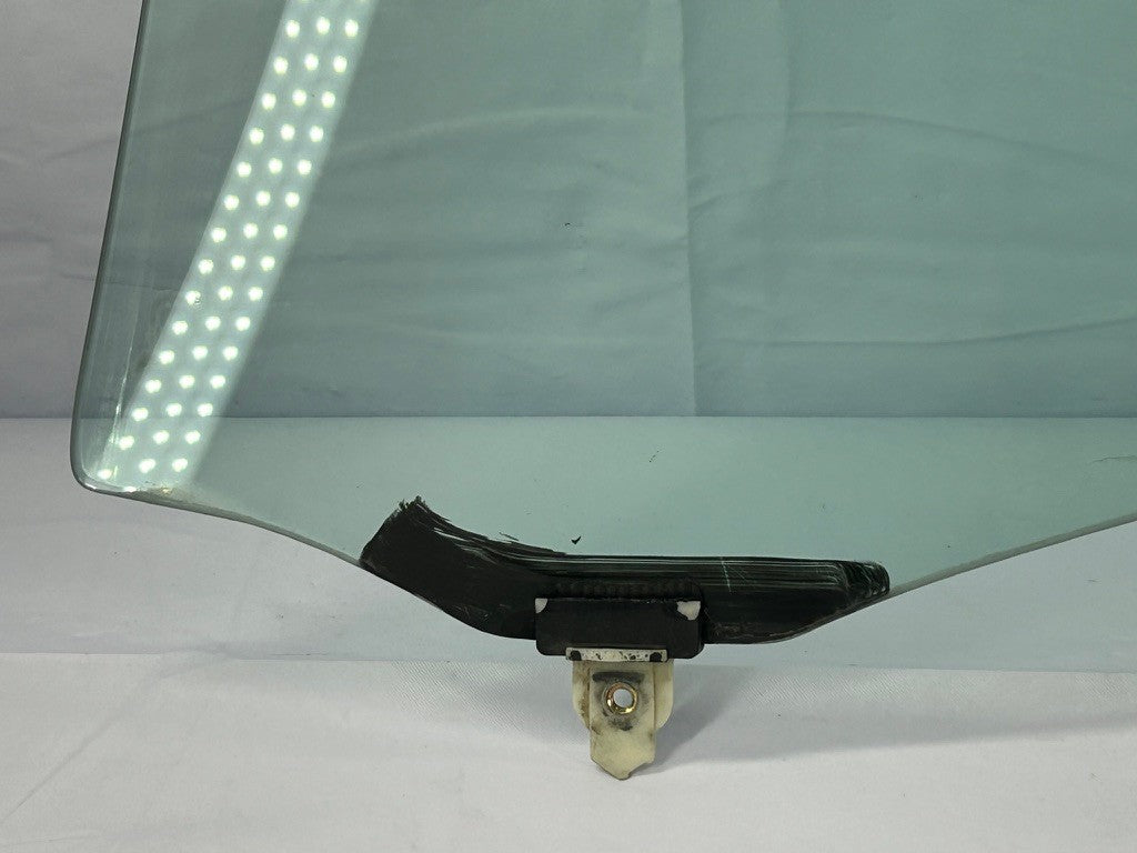 2000-2006 Toyota Tundra Right Front Window Door Glass OEM FD21323GTY