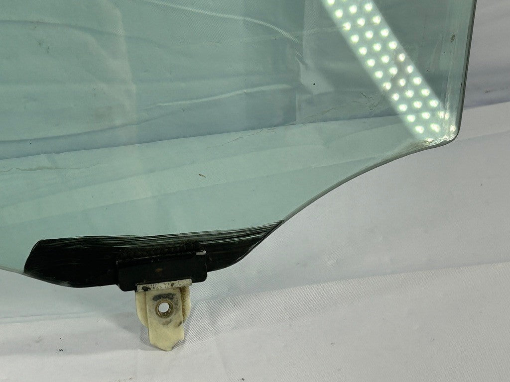 2000-2006 Toyota Tundra Right Front Window Door Glass OEM FD21323GTY