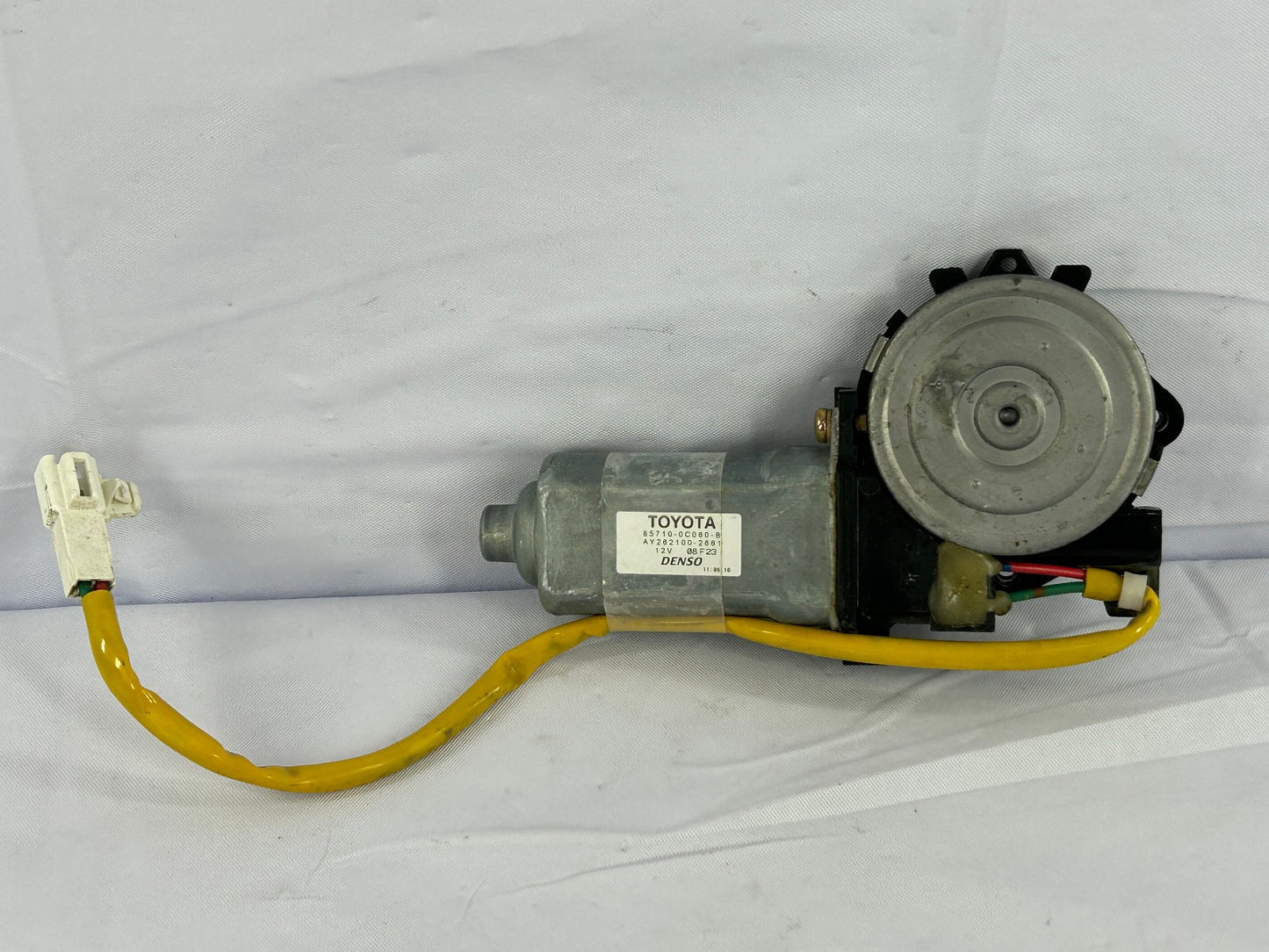 2004-2006 Toyota Tundra Double Cab Front Right Window Motor OEM