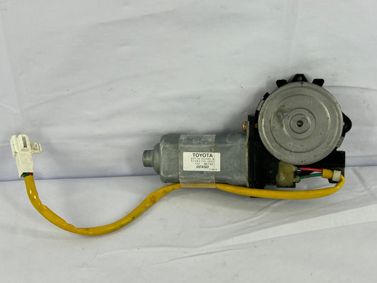 2004-2006 Toyota Tundra Double Cab Front Right Window Motor OEM