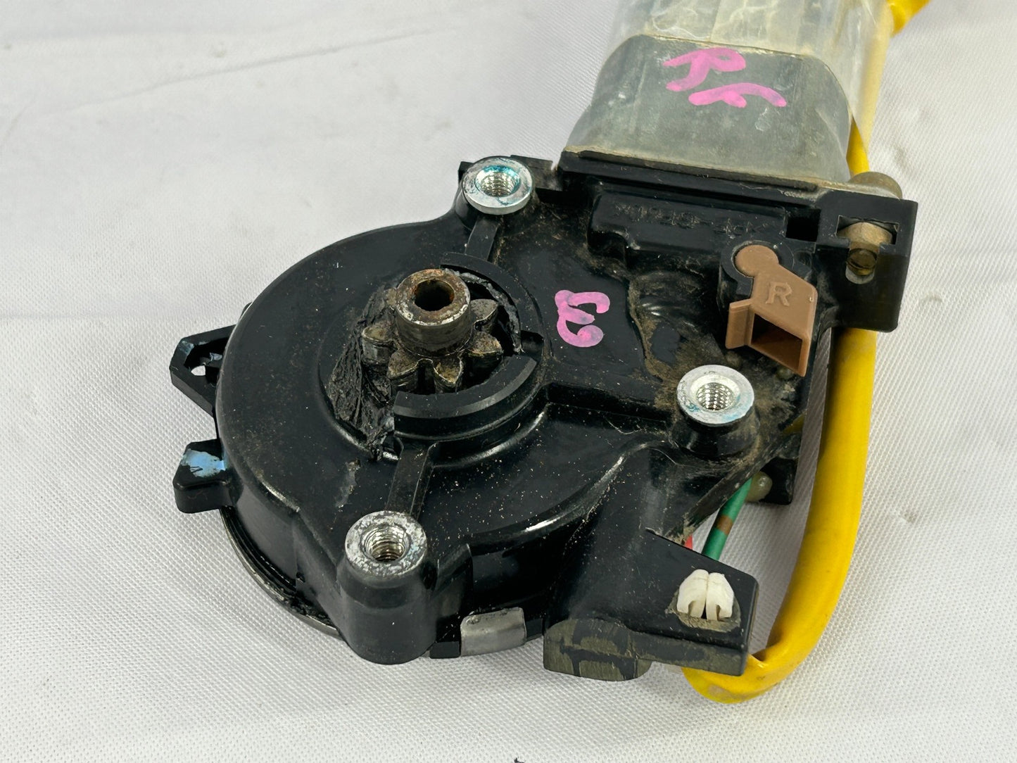 2004-2006 Toyota Tundra Double Cab Front Right Window Motor OEM