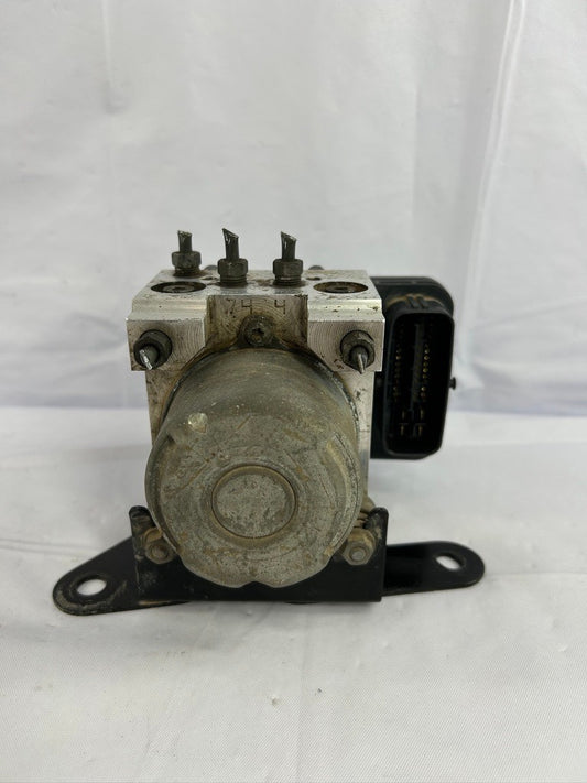 2005 Toyota Tundra ABS Anti-Lock Brake Pump Control 44510-0C050 Module OEM