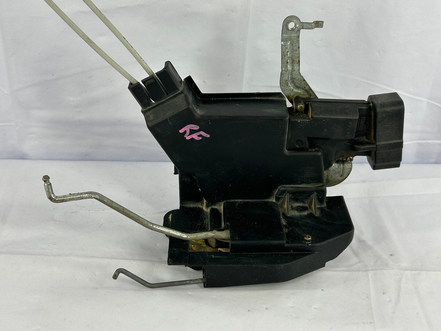 2004-2006 Toyota Tundra Right Front Door Lock Actuator Crew Cab Latch OEM