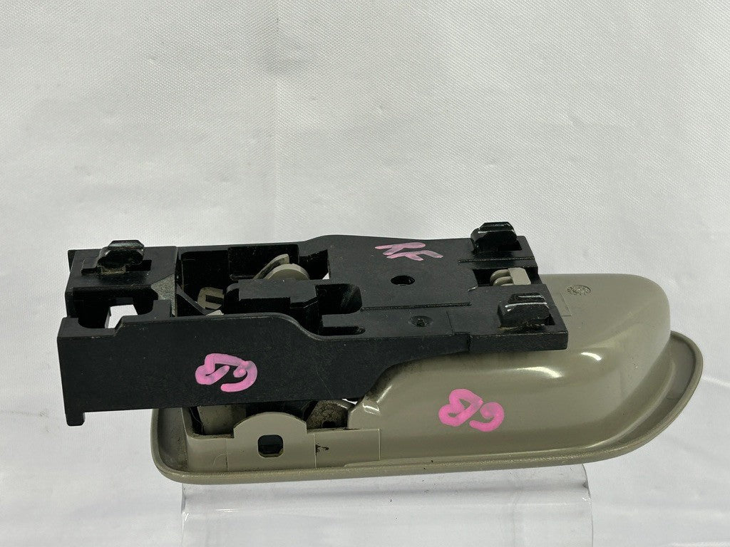 2004-2006 Toyota Tundra Right Front Interior Door Handle