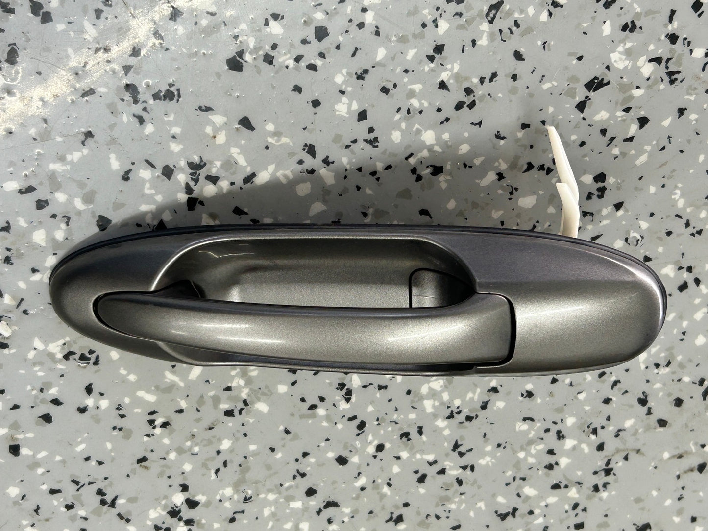 2004-2006 Toyota Tundra Double Cab Right Rear Exterior Door Handle Silver OEM