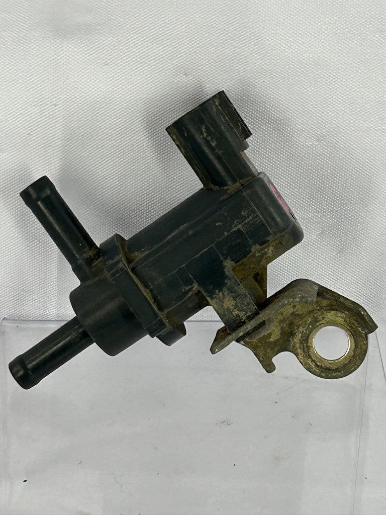 2002-2006 Toyota Tundra Vacuum Switching Valve 90910-12259 OEM