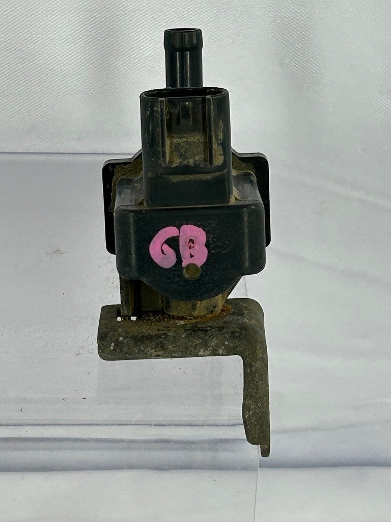 2002-2006 Toyota Tundra Vacuum Switching Valve 90910-12259 OEM
