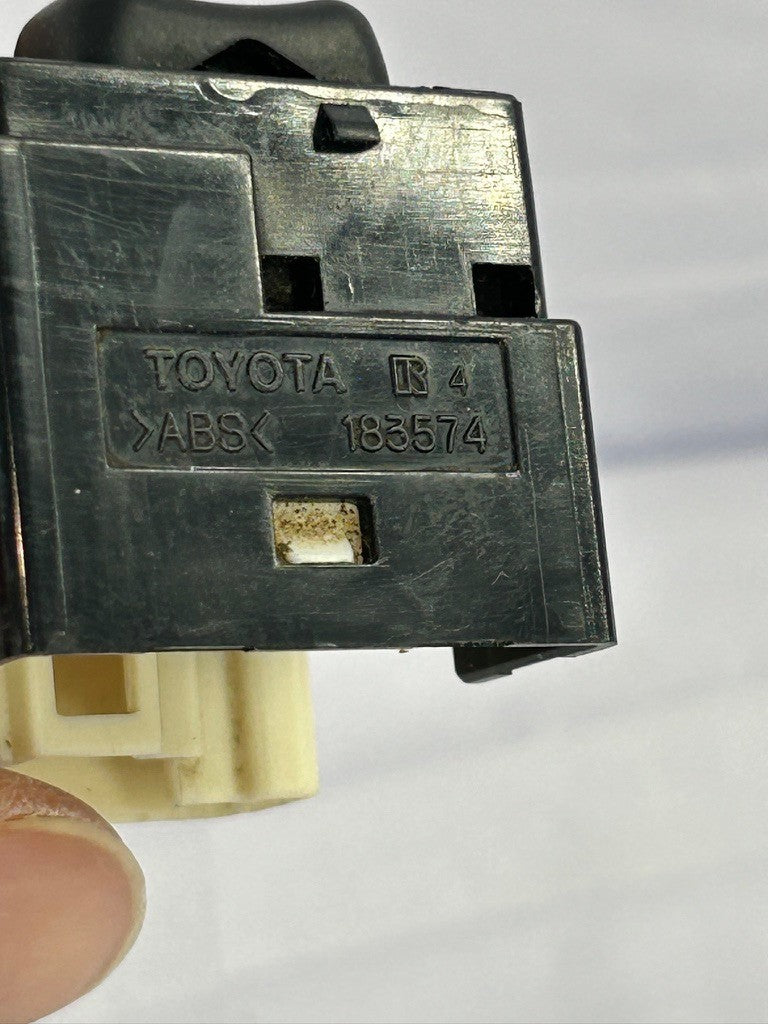 2003-2006 Toyota Tundra Door Side Mirror Control Switch Non-Folding 84807-0C020