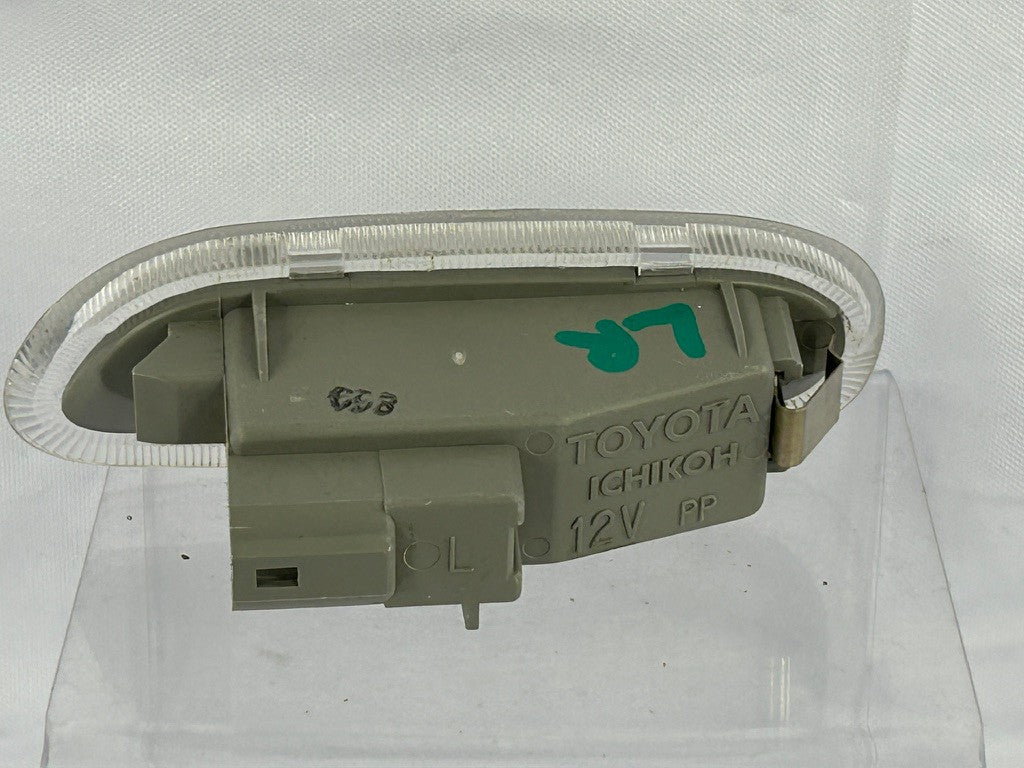 1998-2007 Lexus LX470 Left Rear Door Courtesy Light 81310-33010 OEM