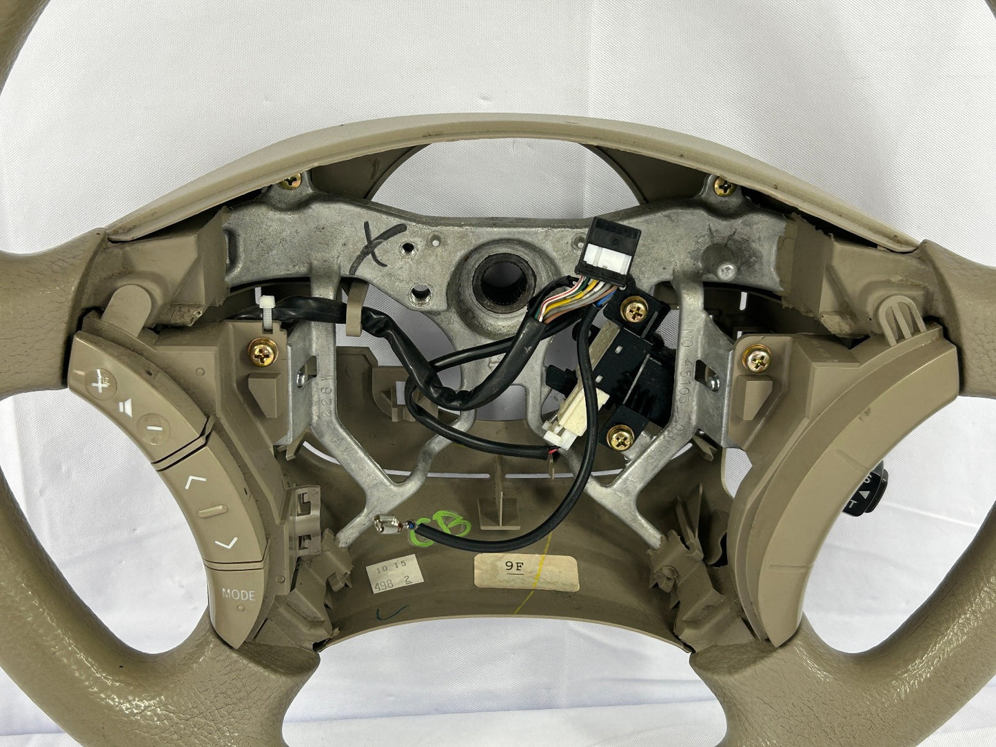 2004-2005 Toyota Sienna Steering Wheel 45100-08070-B0 OEM