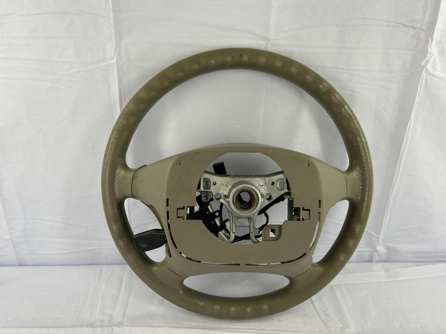 2004-2005 Toyota Sienna Steering Wheel 45100-08070-B0 OEM