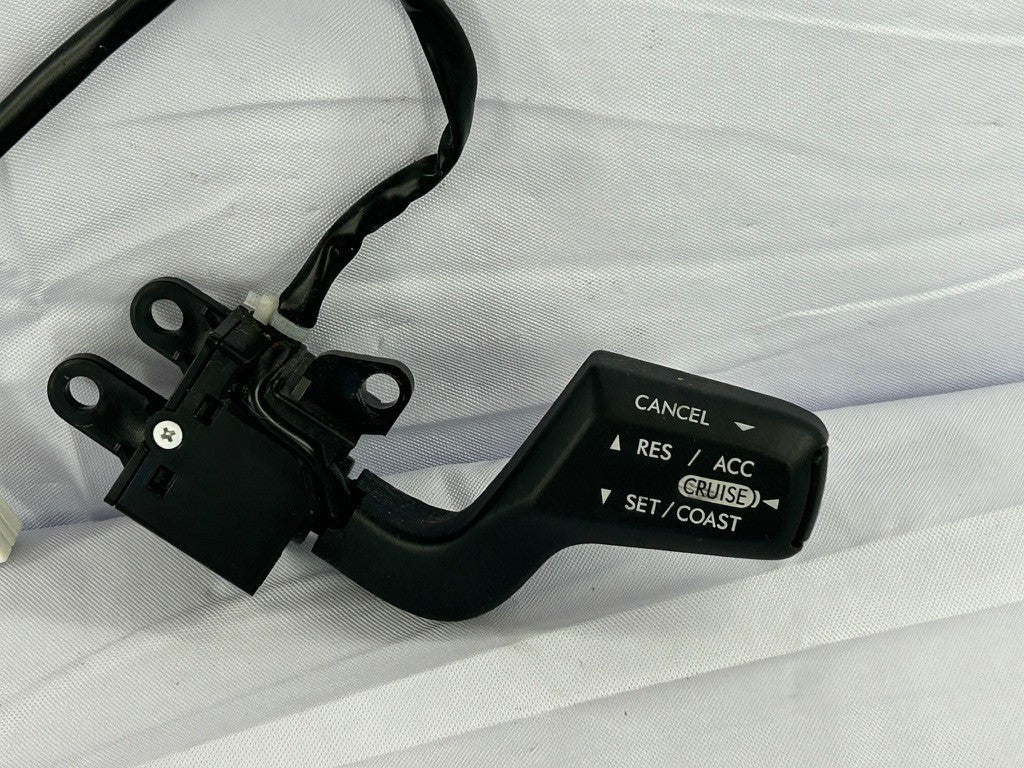 2005-2007 Subaru Outback Legacy Cruise Control Switch Stalk OEM