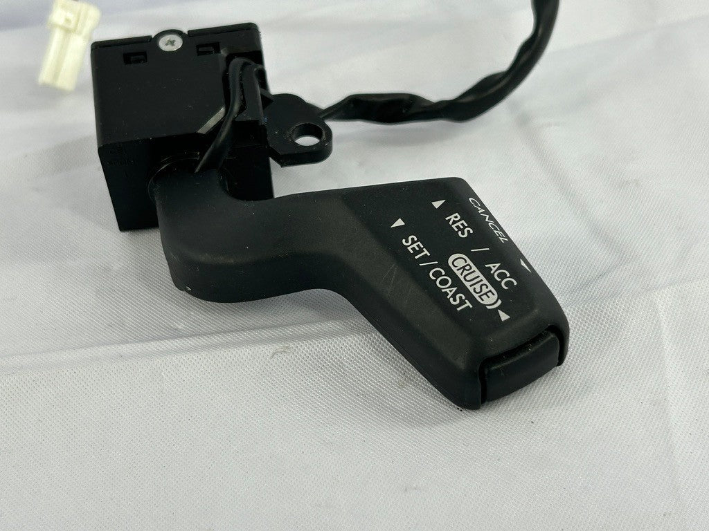 2005-2007 Subaru Outback Legacy Cruise Control Switch Stalk OEM